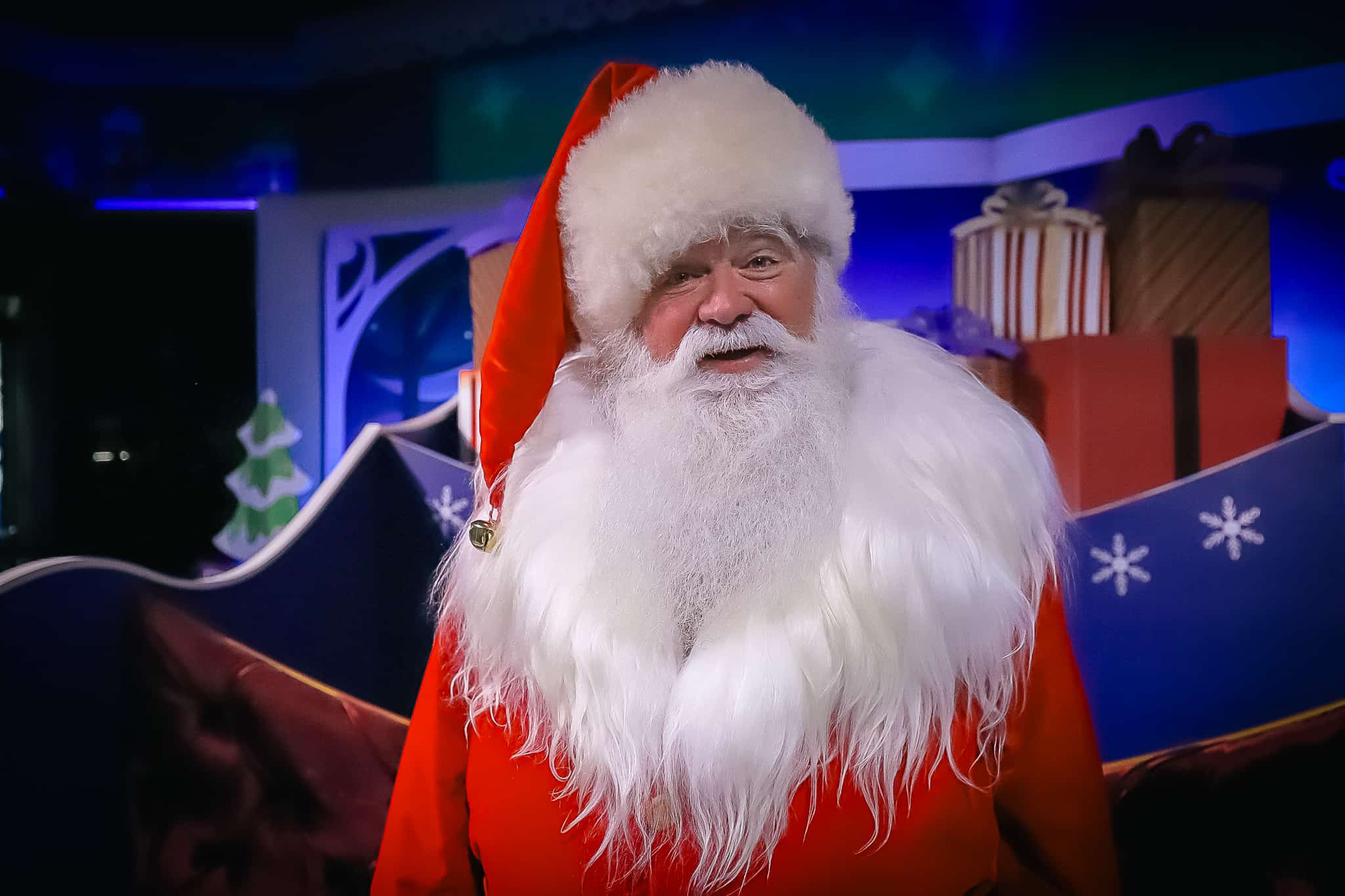 Where to Meet Santa at Epcot (with Photos)