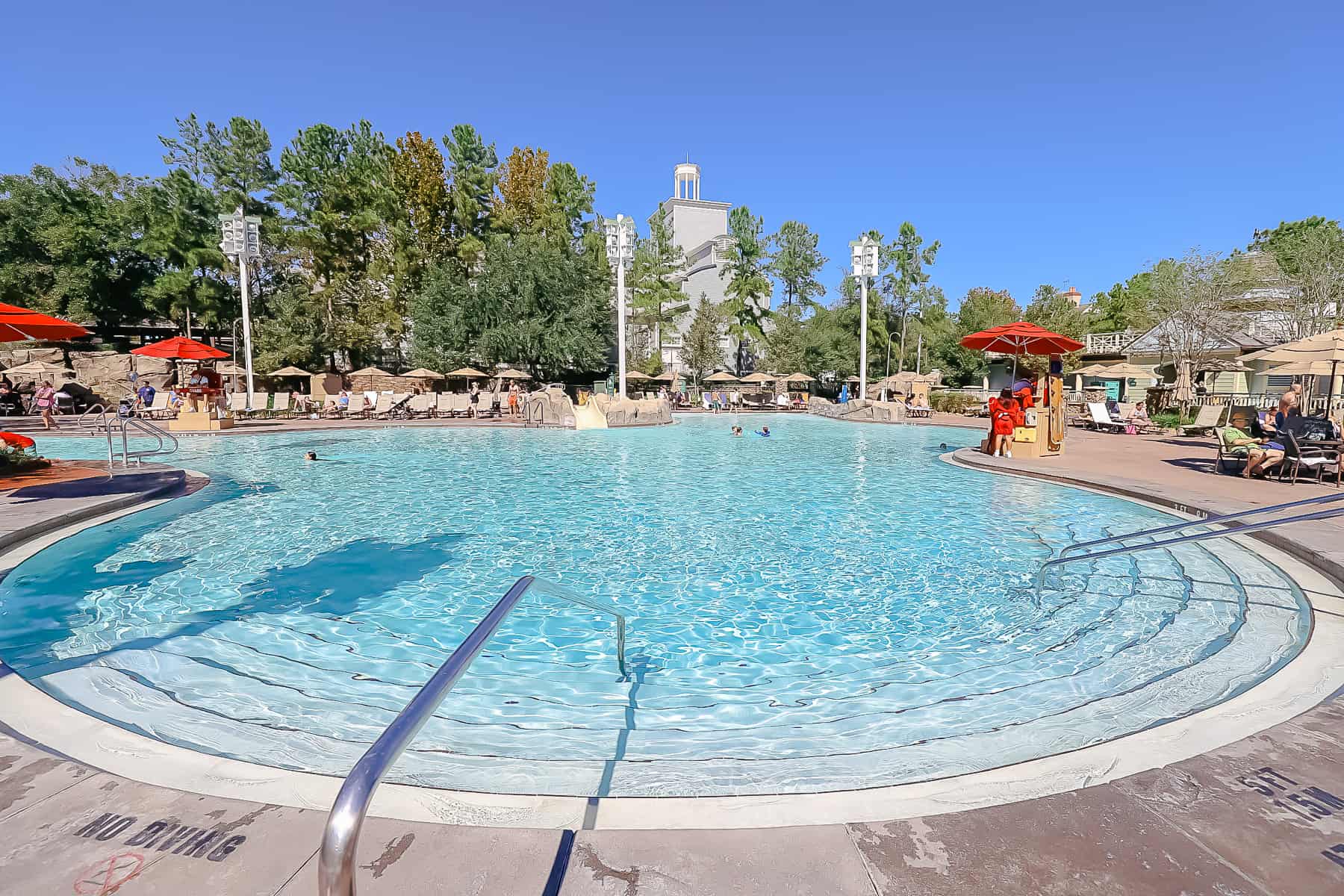 a zero depth entry area at a Saratoga Springs Resort Pool