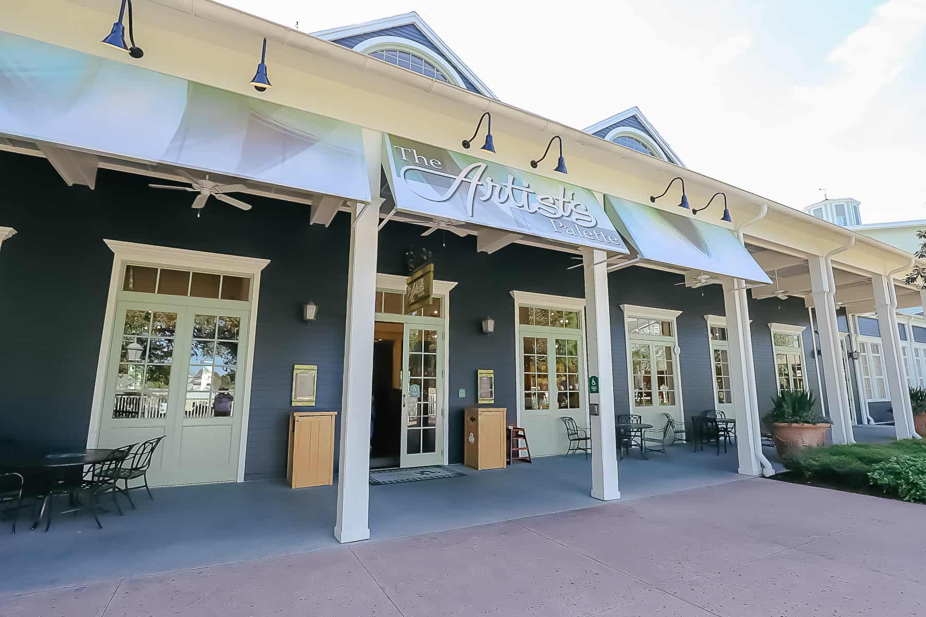 entrance to the quick service restaurant  at Saratoga Springs