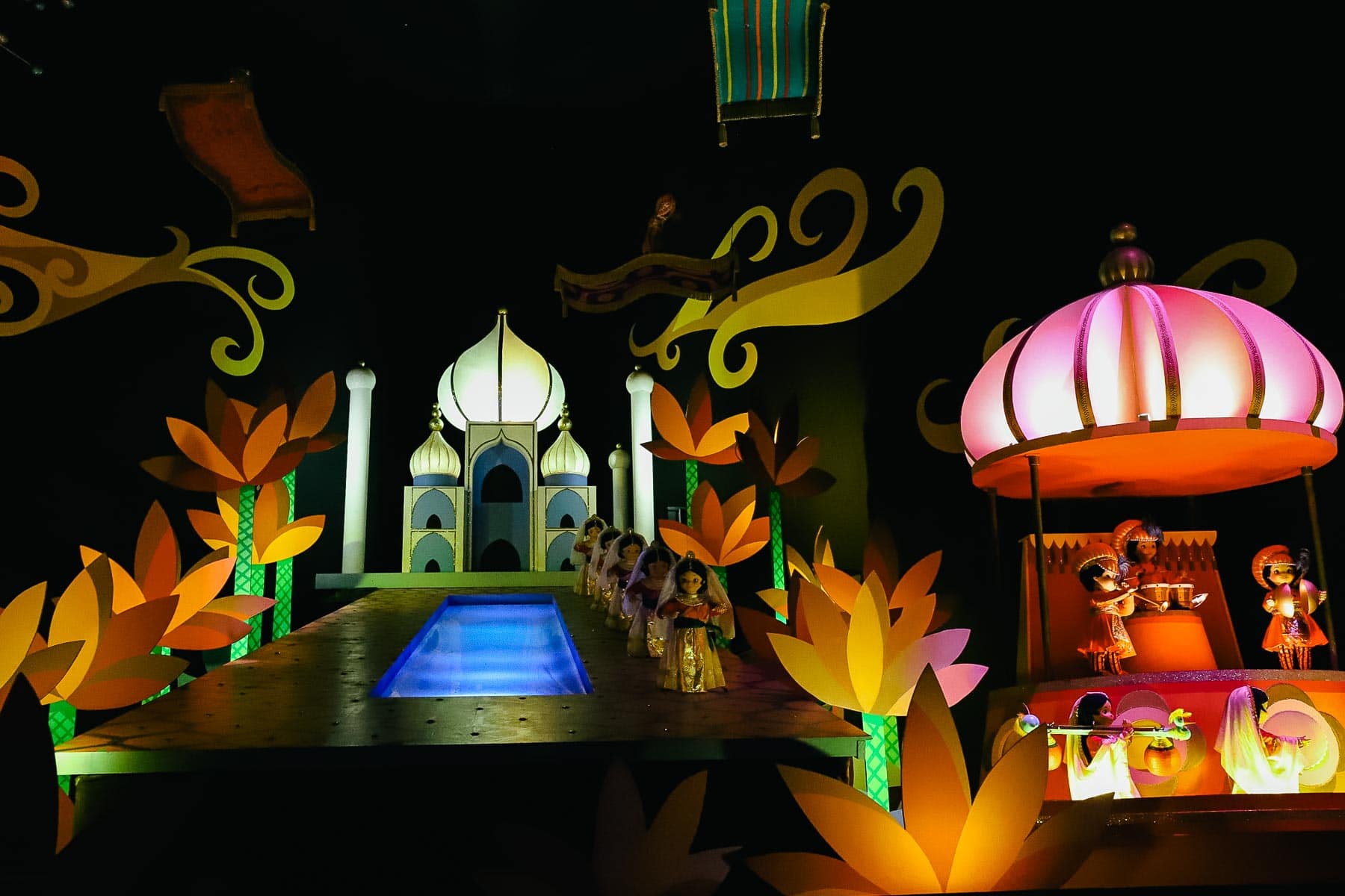 "it's a small world" Taj Mahal scene. 