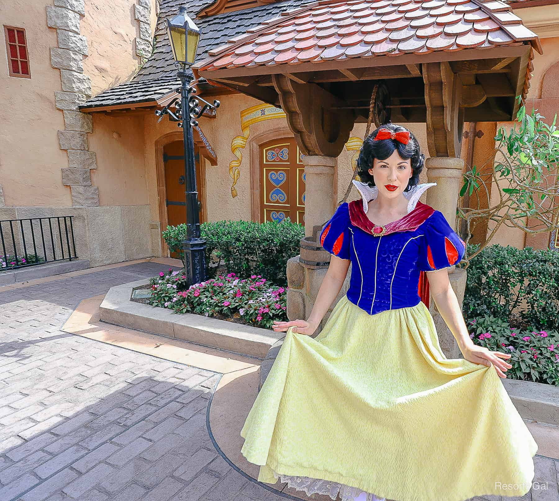 Snow White Disney Princess at Epcot 