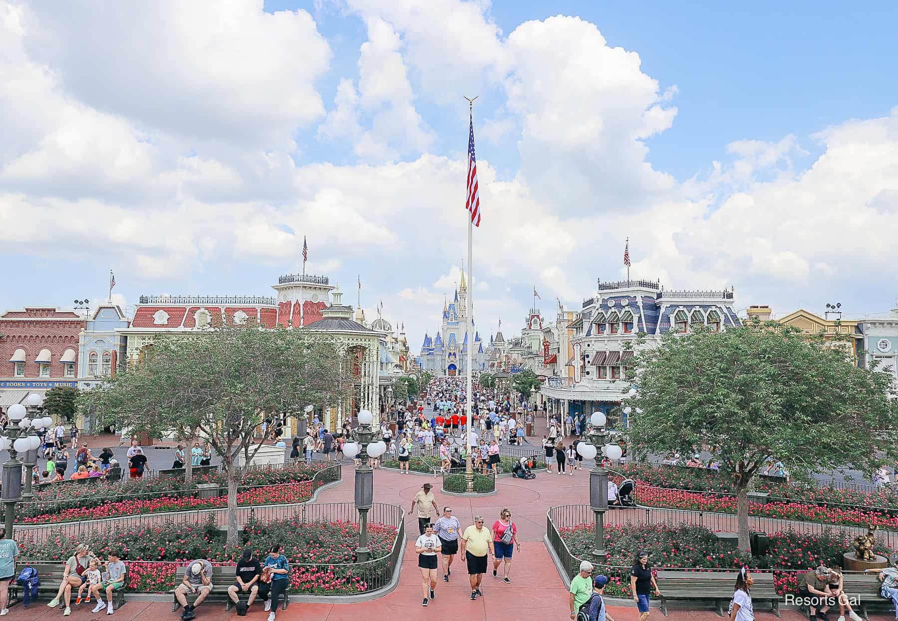 How to Do a Split Stay at Disney World (The Complete Guide)