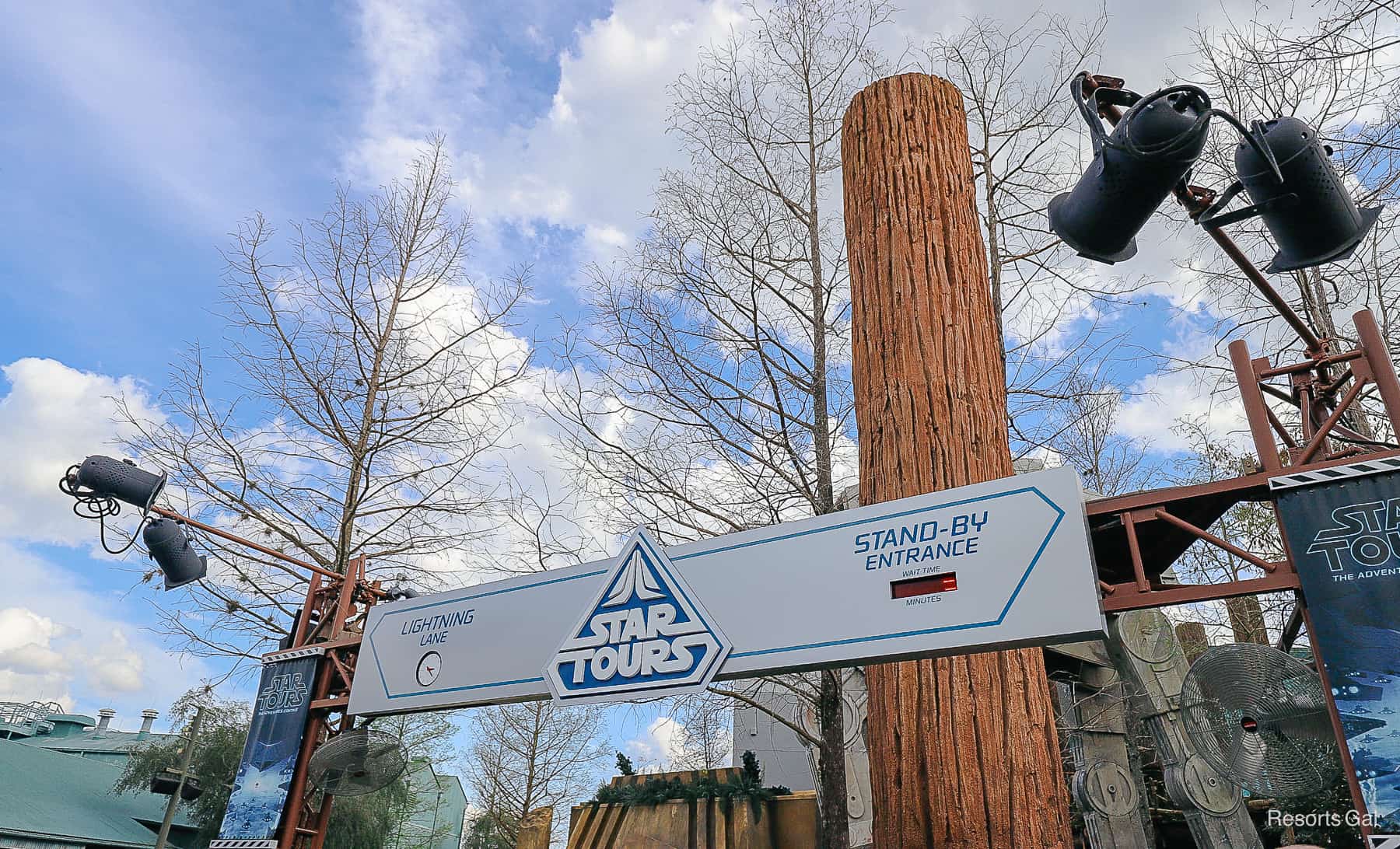 Star Tours Entrance with Stand-by and Lightning Lanes 