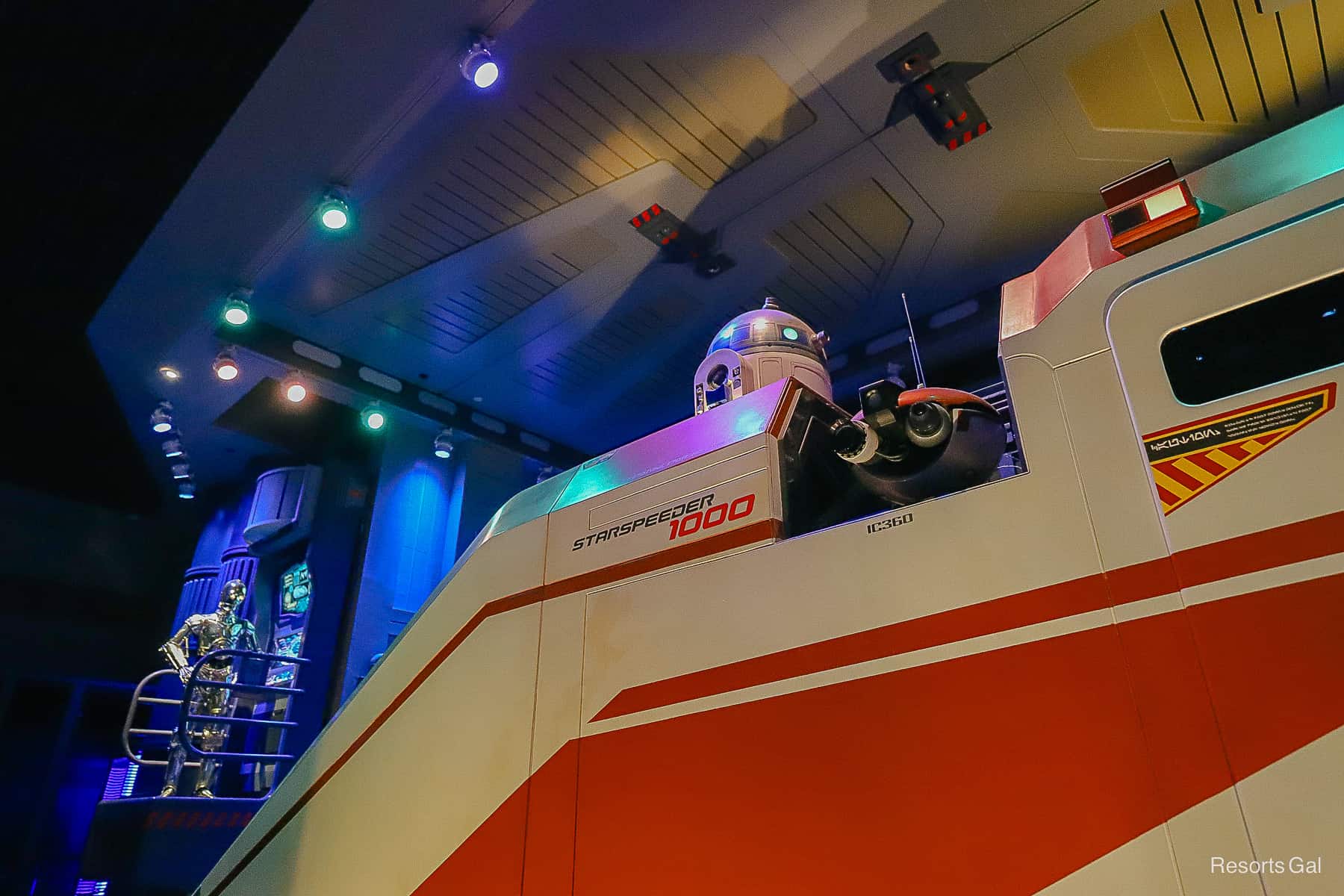 R2D2 in the Star Tours Queue 
