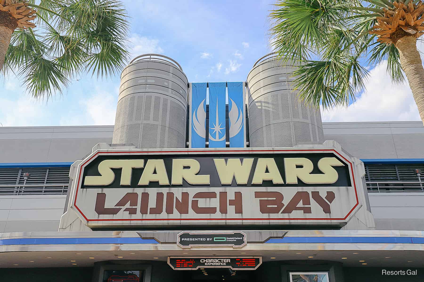 Star Wars Launch Bay at Disney’s Hollywood Studios (The Complete Guide)