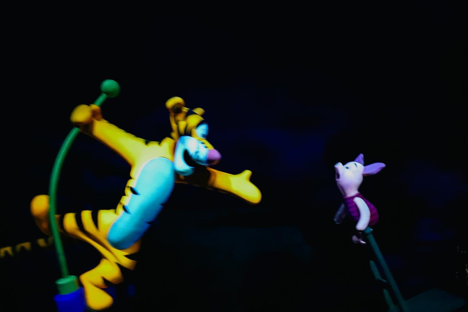 Pooh Ride Stuck The Many Adventures Of Winnie the Pooh Ride at Disney World (An ...