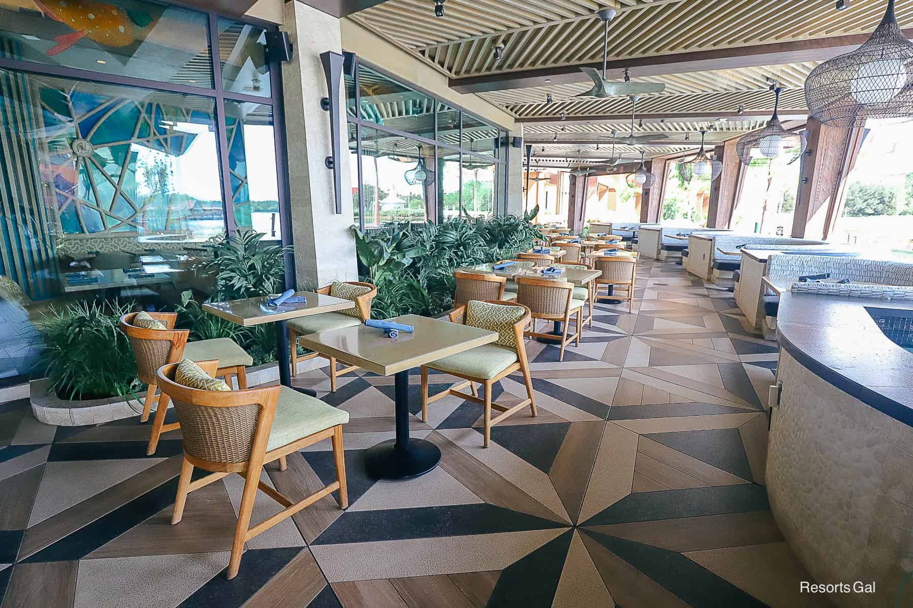 outdoor seating arrangement for Wailulu Bar and Grill