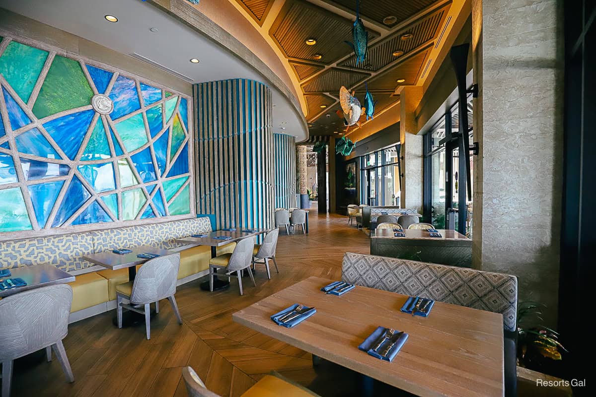 Wailulu Bar and Grill at Disney’s Polynesian Island Tower to Accept Reservations Starting in Early December