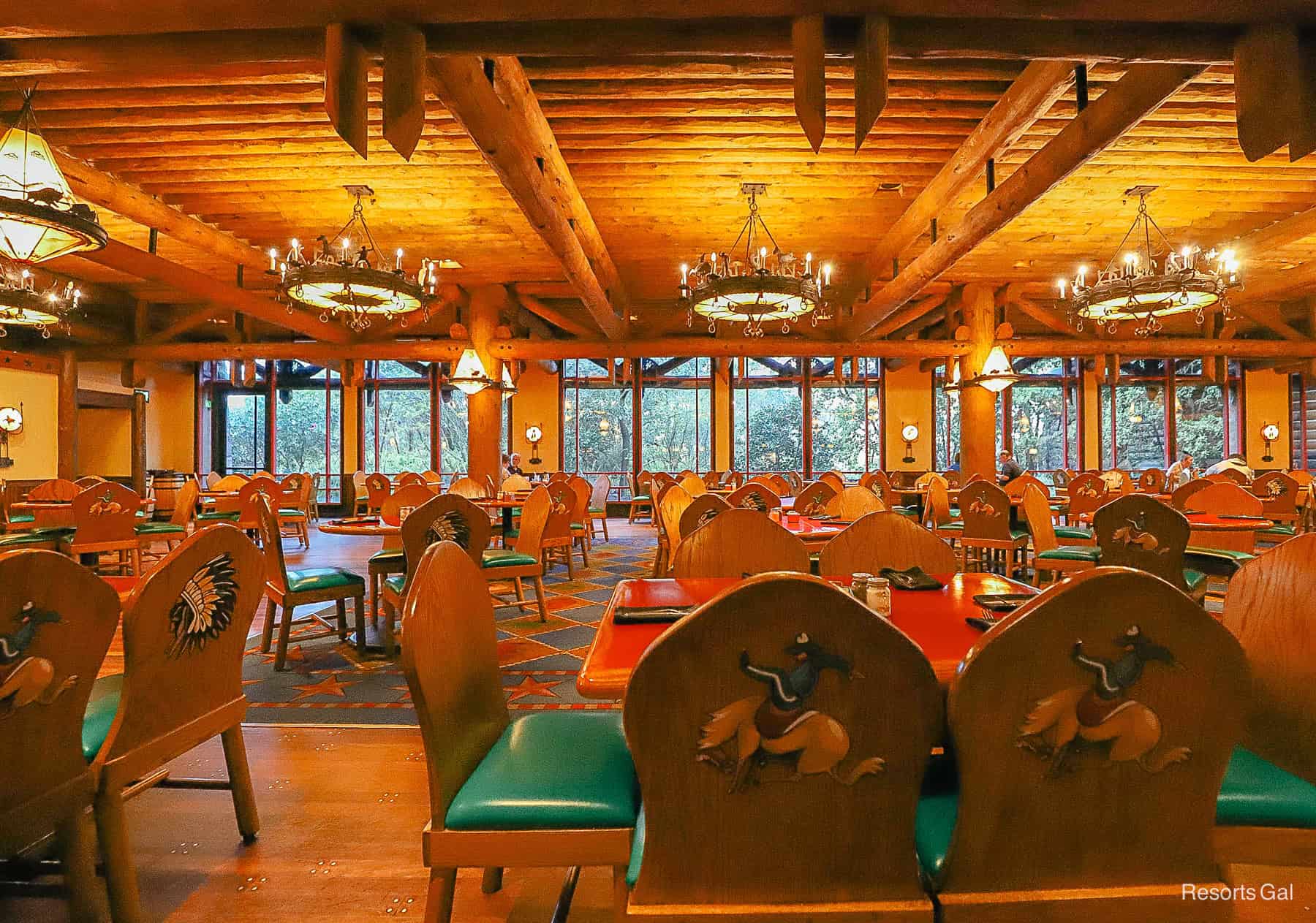 an empty dining room before guests arrive 