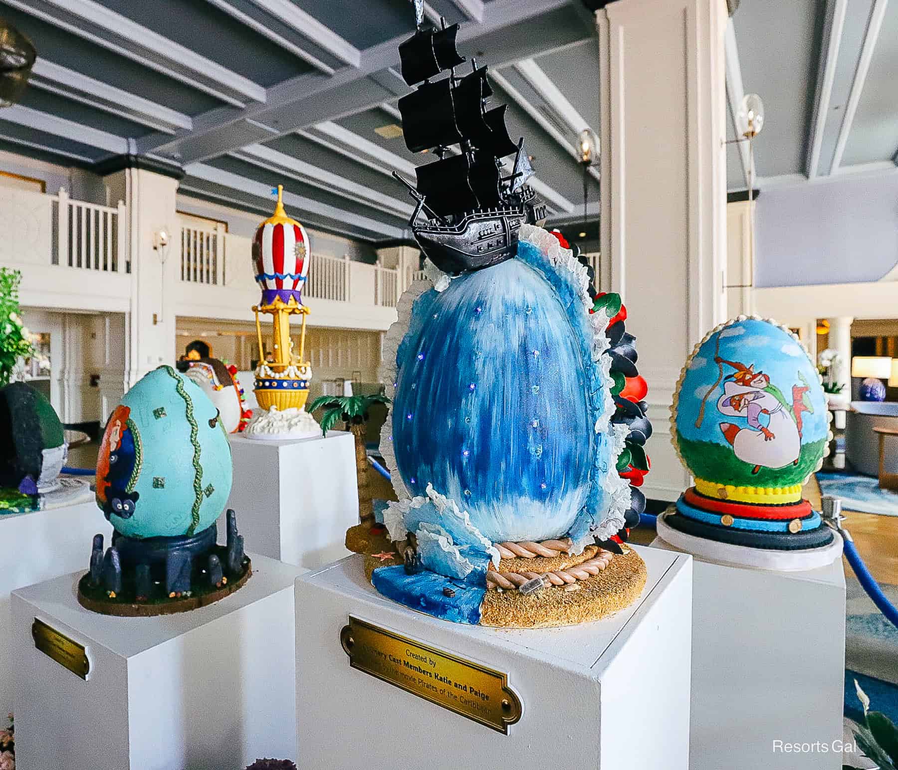 the back of the Easter Egg feature blue ocean and the black Pearl sits on top of the ship 